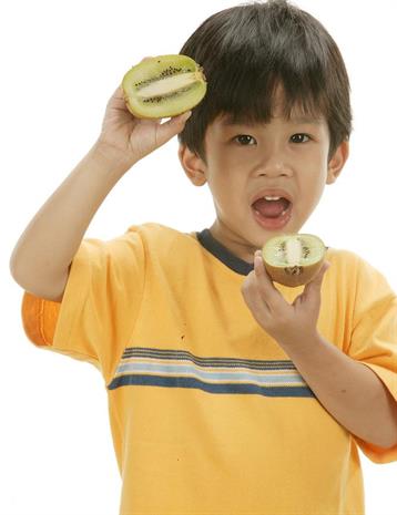 Agar Anak Makan Sehat Saat Sahur dan Berbuka